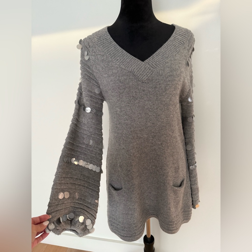 Manoush gray sweater dress with large sequins